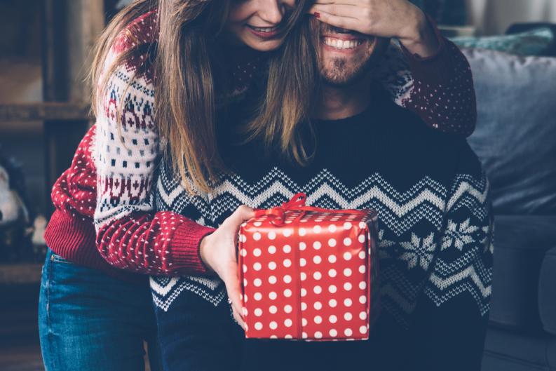 Relationship gifts, Gifts, Presents for boyfriend